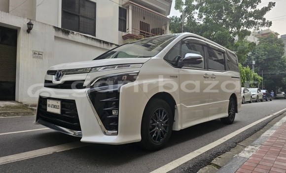 Buy Import 2019 Toyota voxy zs kiramiki in Dhaka, Dhaka Buy Import 2019 Toyota voxy zs kiramiki in Dhaka, Dhaka