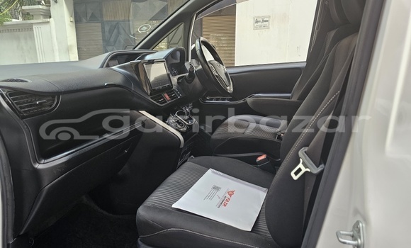 Buy Import 2019 Toyota voxy zs kiramiki in Dhaka, Dhaka Buy Import 2019 Toyota voxy zs kiramiki in Dhaka, Dhaka
