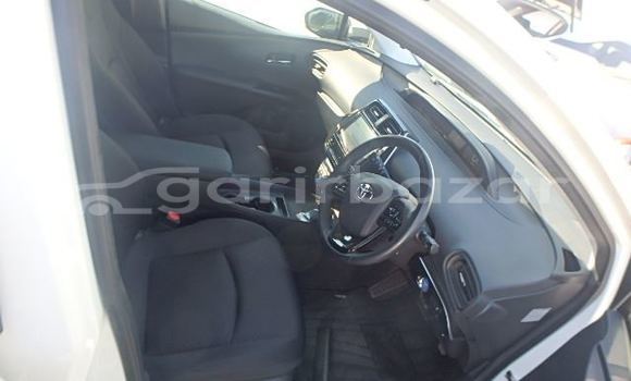 Buy Import 2019 Toyota Prius in Dhaka, Dhaka Buy Import 2019 Toyota Prius in Dhaka, Dhaka