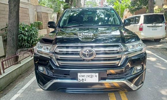 Buy Used 2018 Toyota Land Cruiser in Dhaka, Dhaka Buy Used 2018 Toyota Land Cruiser in Dhaka, Dhaka
