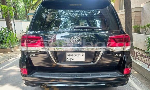 Buy Used 2018 Toyota Land Cruiser in Dhaka, Dhaka Buy Used 2018 Toyota Land Cruiser in Dhaka, Dhaka