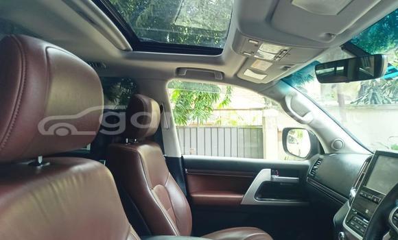 Buy Used 2018 Toyota Land Cruiser in Dhaka, Dhaka Buy Used 2018 Toyota Land Cruiser in Dhaka, Dhaka