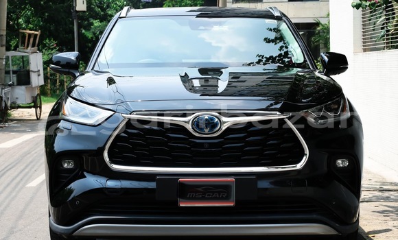 Buy Used 2022 Toyota Highlander in Dhaka, Dhaka Buy Used 2022 Toyota Highlander in Dhaka, Dhaka