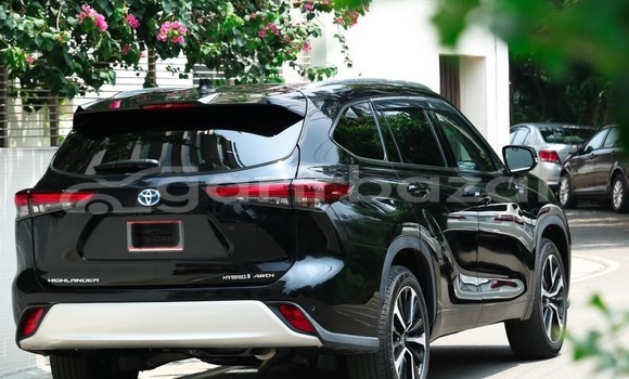 Buy Used 2022 Toyota Highlander in Dhaka, Dhaka Buy Used 2022 Toyota Highlander in Dhaka, Dhaka