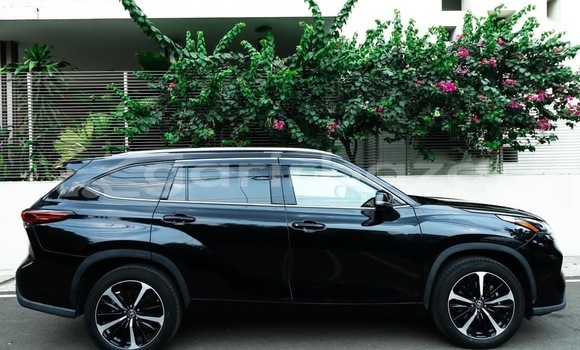 Buy Used 2022 Toyota Highlander in Dhaka, Dhaka Buy Used 2022 Toyota Highlander in Dhaka, Dhaka