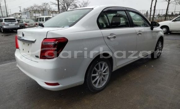 কেনা ব্যবহৃত Toyota axio White গাড়ী মধ্যে ঢাকা মধ্যে Dhaka কেনা ব্যবহৃত Toyota axio White গাড়ী মধ্যে ঢাকা মধ্যে Dhaka