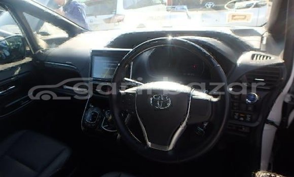 কেনা ব্যবহৃত Toyota Esquire White গাড়ী মধ্যে ঢাকা মধ্যে Dhaka কেনা ব্যবহৃত Toyota Esquire White গাড়ী মধ্যে ঢাকা মধ্যে Dhaka