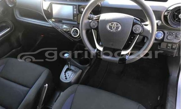 কেনা ব্যবহৃত Toyota Aqua White গাড়ী মধ্যে ঢাকা মধ্যে Dhaka কেনা ব্যবহৃত Toyota Aqua White গাড়ী মধ্যে ঢাকা মধ্যে Dhaka