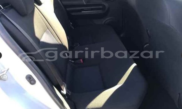 কেনা ব্যবহৃত Toyota Aqua White গাড়ী মধ্যে ঢাকা মধ্যে Dhaka কেনা ব্যবহৃত Toyota Aqua White গাড়ী মধ্যে ঢাকা মধ্যে Dhaka