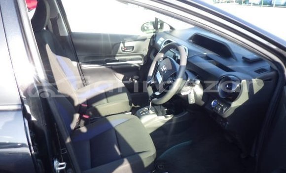 কেনা ব্যবহৃত Toyota Aqua Black গাড়ী মধ্যে ঢাকা মধ্যে Dhaka কেনা ব্যবহৃত Toyota Aqua Black গাড়ী মধ্যে ঢাকা মধ্যে Dhaka