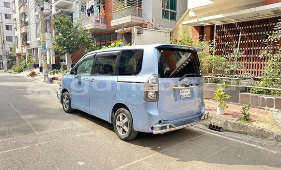 Buy Used 2021 Toyota Noah in Dhaka, Dhaka Buy Used 2021 Toyota Noah in Dhaka, Dhaka