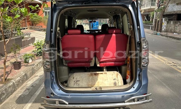 Buy Used 2021 Toyota Noah in Dhaka, Dhaka Buy Used 2021 Toyota Noah in Dhaka, Dhaka