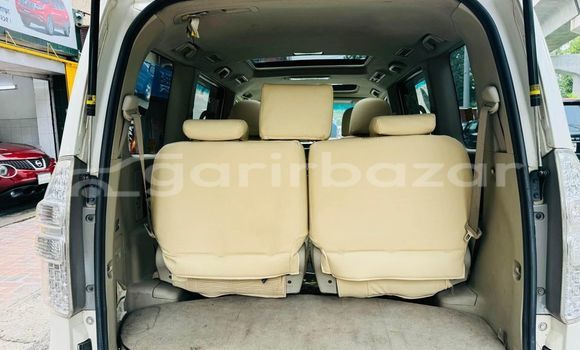 Buy Used 2020 Toyota Noah in Bagerhat, Khulna Buy Used 2020 Toyota Noah in Bagerhat, Khulna