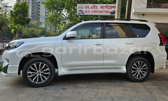 Buy Used 2020 Toyota Land Cruiser in Dhaka, Dhaka Buy Used 2020 Toyota Land Cruiser in Dhaka, Dhaka