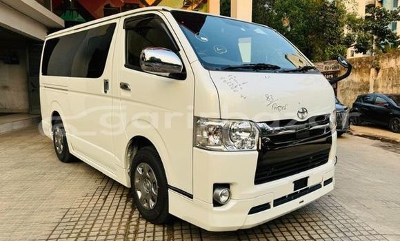 Buy Used 2019 Toyota Hiace in Bagerhat, Khulna Buy Used 2019 Toyota Hiace in Bagerhat, Khulna