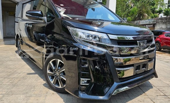 Buy Used 2019 Toyota Noah in Dhaka, Dhaka Buy Used 2019 Toyota Noah in Dhaka, Dhaka