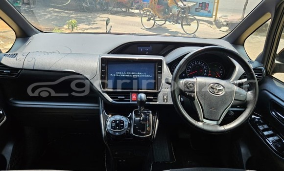 Buy Used 2019 Toyota Noah in Dhaka, Dhaka Buy Used 2019 Toyota Noah in Dhaka, Dhaka