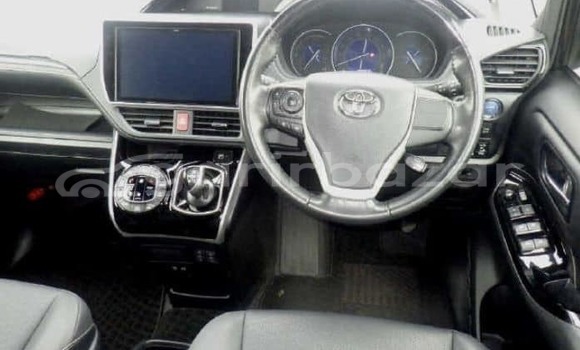 কেনা ব্যবহৃত Toyota Esquire Black গাড়ী মধ্যে ঢাকা মধ্যে Dhaka কেনা ব্যবহৃত Toyota Esquire Black গাড়ী মধ্যে ঢাকা মধ্যে Dhaka