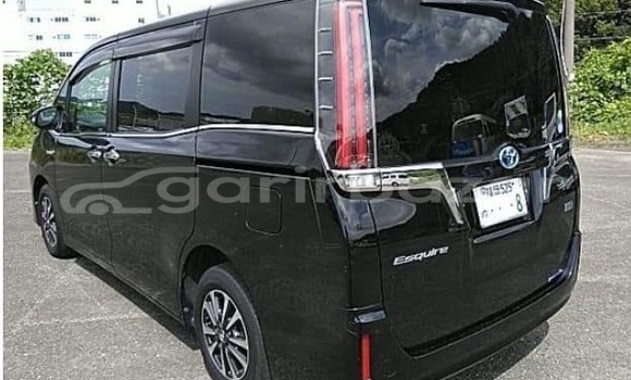 কেনা ব্যবহৃত Toyota Esquire Black গাড়ী মধ্যে ঢাকা মধ্যে Dhaka কেনা ব্যবহৃত Toyota Esquire Black গাড়ী মধ্যে ঢাকা মধ্যে Dhaka