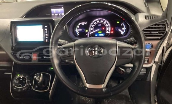 কেনা ব্যবহৃত Toyota Esquire White গাড়ী মধ্যে ঢাকা মধ্যে Dhaka কেনা ব্যবহৃত Toyota Esquire White গাড়ী মধ্যে ঢাকা মধ্যে Dhaka