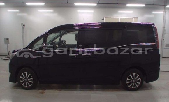 Buy Used 2019 Toyota Esquire in Dhaka, Dhaka Buy Used 2019 Toyota Esquire in Dhaka, Dhaka