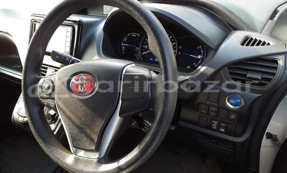 Buy Used 2019 Toyota Voxy in Dhaka, Dhaka Buy Used 2019 Toyota Voxy in Dhaka, Dhaka