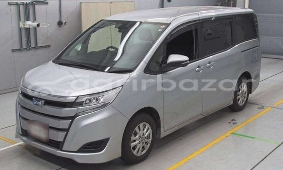Buy Used 2019 Toyota Noah in Dhaka, Dhaka Buy Used 2019 Toyota Noah in Dhaka, Dhaka
