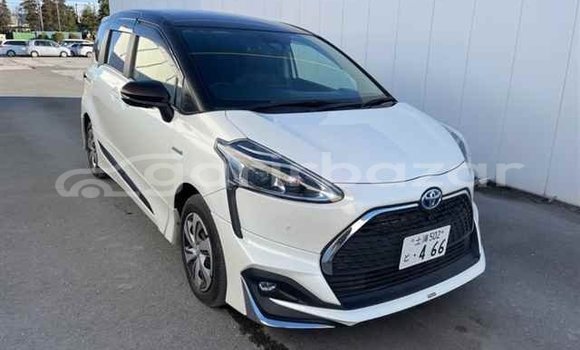Buy Used 2019 Toyota sienta in Dhaka, Dhaka Buy Used 2019 Toyota sienta in Dhaka, Dhaka