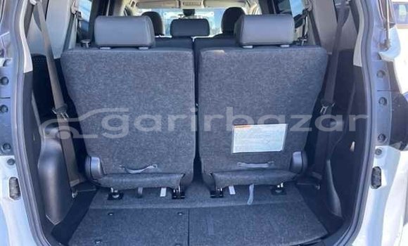 Buy Used 2019 Toyota sienta in Dhaka, Dhaka Buy Used 2019 Toyota sienta in Dhaka, Dhaka