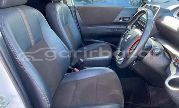 Buy Used 2019 Toyota sienta in Dhaka, Dhaka Buy Used 2019 Toyota sienta in Dhaka, Dhaka