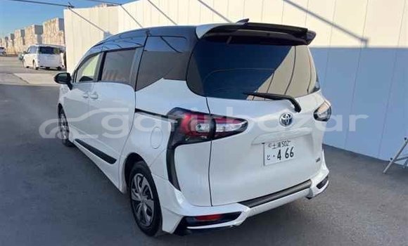 Buy Used 2019 Toyota sienta in Dhaka, Dhaka Buy Used 2019 Toyota sienta in Dhaka, Dhaka