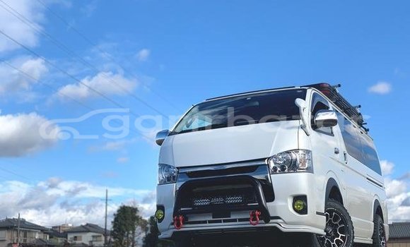 Buy Used 2019 Toyota Hiace in Bajitpur, Kishorganj Buy Used 2019 Toyota Hiace in Bajitpur, Kishorganj