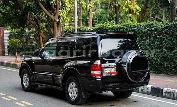 কেনা ব্যবহৃত Mitsubishi pajero Black গাড়ী মধ্যে ঢাকা মধ্যে Dhaka কেনা ব্যবহৃত Mitsubishi pajero Black গাড়ী মধ্যে ঢাকা মধ্যে Dhaka