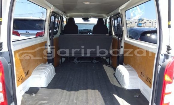 কেনা ব্যবহৃত Toyota Hiace White গাড়ী মধ্যে ঢাকা মধ্যে Dhaka কেনা ব্যবহৃত Toyota Hiace White গাড়ী মধ্যে ঢাকা মধ্যে Dhaka