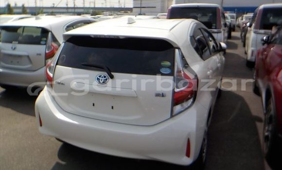 কেনা ব্যবহৃত Toyota Aqua White গাড়ী মধ্যে বদরগঞ্জ মধ্যে Rangpur কেনা ব্যবহৃত Toyota Aqua White গাড়ী মধ্যে বদরগঞ্জ মধ্যে Rangpur