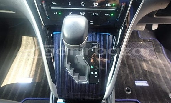 Buy Used 2021 Toyota Harrier in Dhaka, Dhaka Buy Used 2021 Toyota Harrier in Dhaka, Dhaka