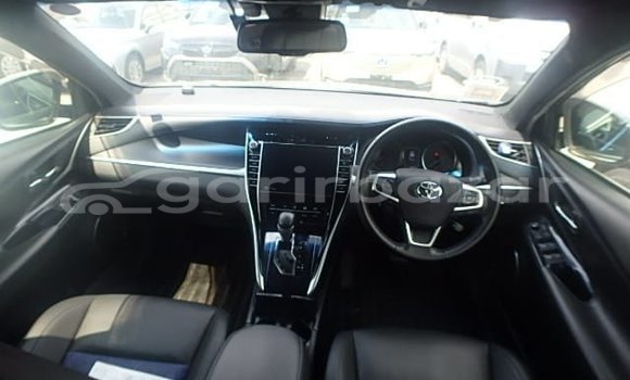 Buy Used 2021 Toyota Harrier in Dhaka, Dhaka Buy Used 2021 Toyota Harrier in Dhaka, Dhaka