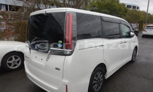 Buy Used 2021 Toyota Esquire in Dhaka, Dhaka Buy Used 2021 Toyota Esquire in Dhaka, Dhaka