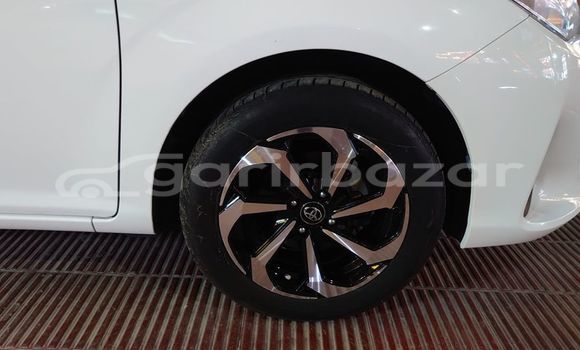 কেনা ব্যবহৃত Toyota axio White গাড়ী মধ্যে ঢাকা মধ্যে Dhaka কেনা ব্যবহৃত Toyota axio White গাড়ী মধ্যে ঢাকা মধ্যে Dhaka