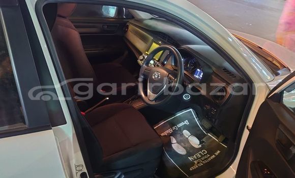 কেনা ব্যবহৃত Toyota axio White গাড়ী মধ্যে ঢাকা মধ্যে Dhaka কেনা ব্যবহৃত Toyota axio White গাড়ী মধ্যে ঢাকা মধ্যে Dhaka