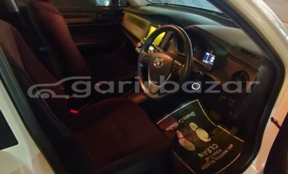 কেনা ব্যবহৃত Toyota axio White গাড়ী মধ্যে ঢাকা মধ্যে Dhaka কেনা ব্যবহৃত Toyota axio White গাড়ী মধ্যে ঢাকা মধ্যে Dhaka