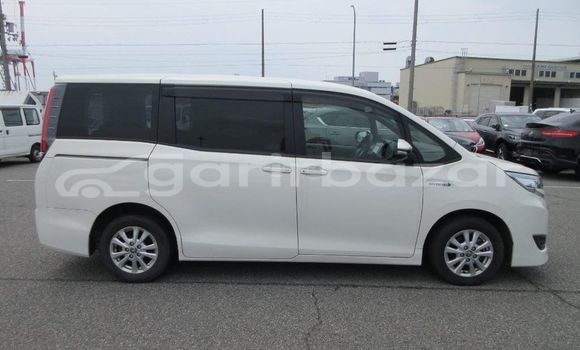 কেনা ব্যবহৃত Toyota Noah White গাড়ী মধ্যে ঢাকা মধ্যে Dhaka কেনা ব্যবহৃত Toyota Noah White গাড়ী মধ্যে ঢাকা মধ্যে Dhaka