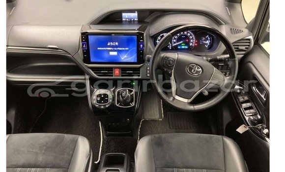 Buy Used 2019 Toyota Esquire in Dhaka, Dhaka Buy Used 2019 Toyota Esquire in Dhaka, Dhaka