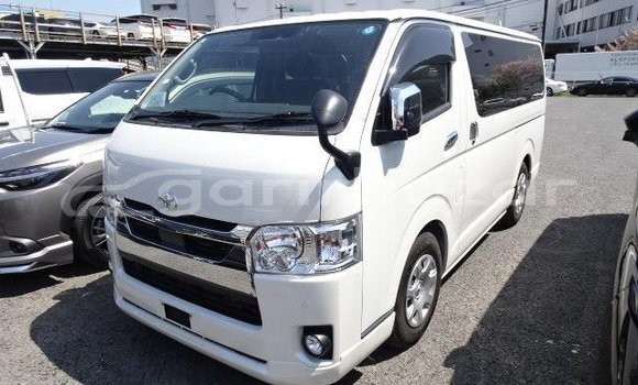 Buy Used 2021 Toyota Hiace in Bagerhat, Khulna Buy Used 2021 Toyota Hiace in Bagerhat, Khulna