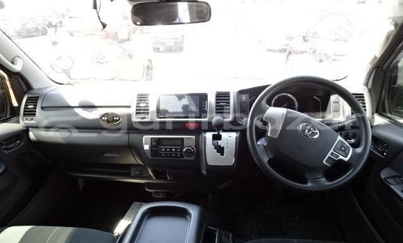 Buy Used 2021 Toyota Hiace in Bagerhat, Khulna Buy Used 2021 Toyota Hiace in Bagerhat, Khulna