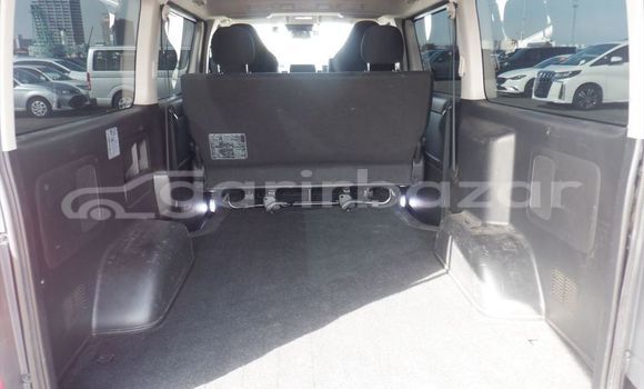 Buy Used 2021 Toyota Hiace in Dhaka, Dhaka Buy Used 2021 Toyota Hiace in Dhaka, Dhaka