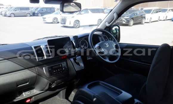 Buy Used 2021 Toyota Hiace in Dhaka, Dhaka Buy Used 2021 Toyota Hiace in Dhaka, Dhaka