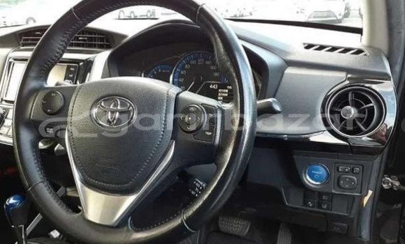 Buy Used 2018 Toyota axio fielder in Dhaka, Dhaka Buy Used 2018 Toyota axio fielder in Dhaka, Dhaka