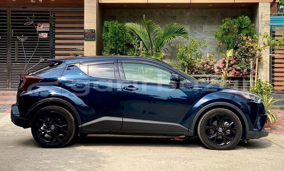 Buy Used 2019 Toyota CHR in Dhaka, Dhaka Buy Used 2019 Toyota CHR in Dhaka, Dhaka