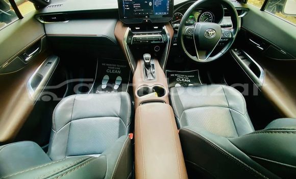 Buy Used 2021 Toyota Harrier in Dhaka, Dhaka Buy Used 2021 Toyota Harrier in Dhaka, Dhaka